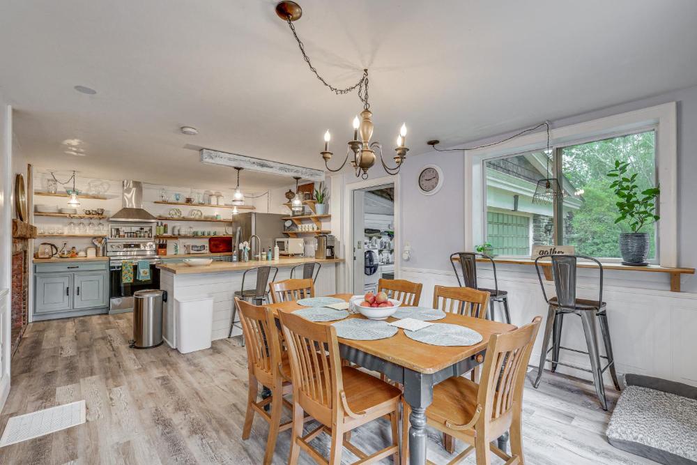 Quintessential New England Home with Patio and Grill!